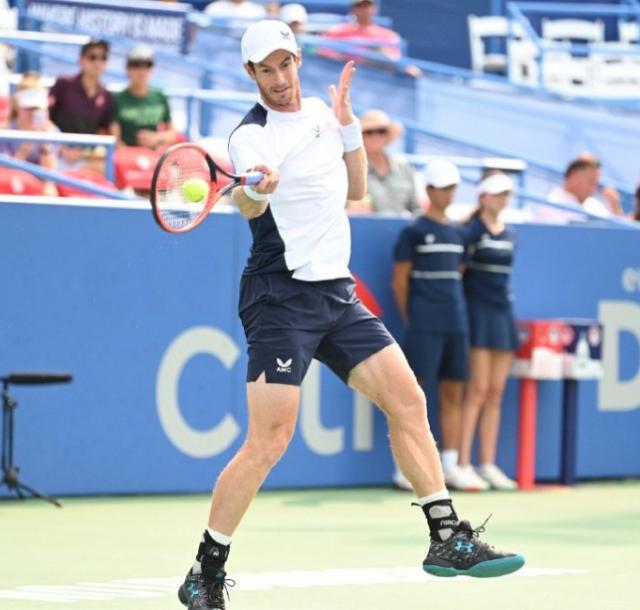 开云官网-穆雷：硬地接近500胜，场下评球100分