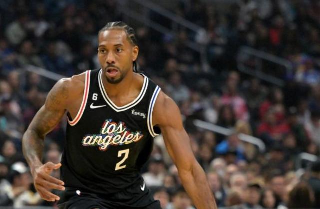 开云APP-独行侠最大克星！莱昂纳德赛季第5次30+ 快艇全胜